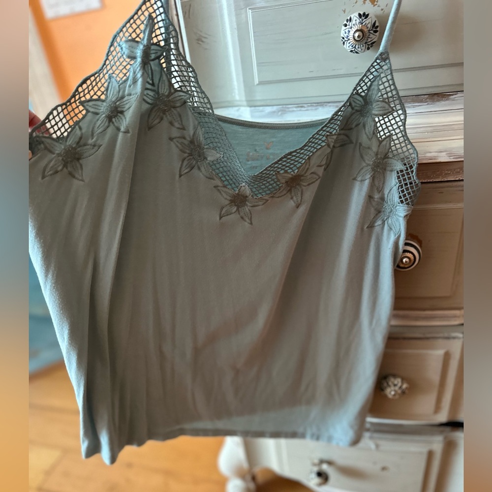 Super soft feminine AE tank